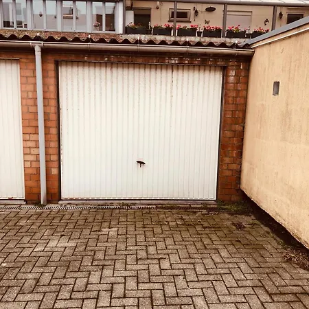 Lumina Seaview & Garage Appartement *