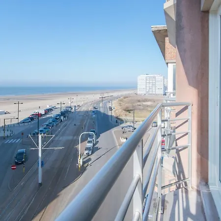 Lumina Seaview & Garage Appartement *