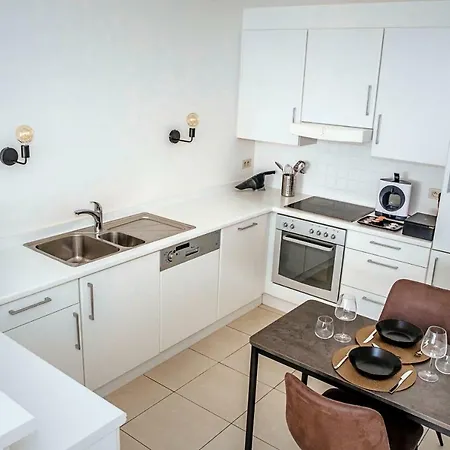 Lumina Seaview & Garage Middelkerke