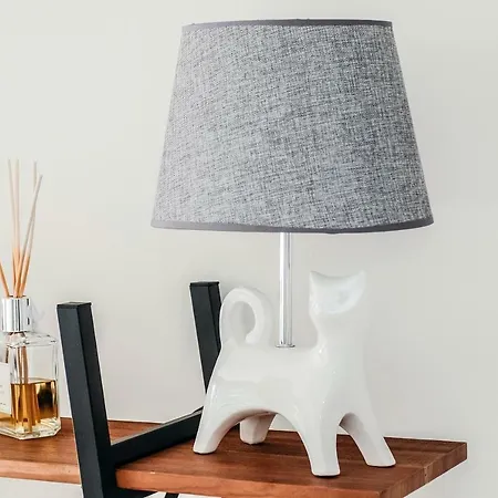 Lumina Seaview & Garage Appartement