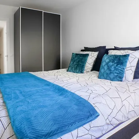 Lumina Seaview & Garage Apartment Middelkerke